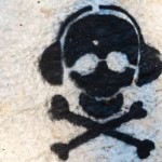 1170575_skull_and_bones