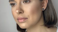 7A Modelowanie kształtu twarzy, konturowanie i modelowanie owalu twarzy kosmetykami do makijażu