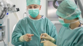 Dyskopatia kręgosłupa – jak wrócić do życia bez bólu? Zdrowie, LIFESTYLE - Niedowład czy zaburzenia zwieraczy, to dzwonek alarmowy, żeby natychmiast zgłosić się do lekarza. W takiej sytuacji każdy dzień jest istotny, żeby móc wrócić do dawnej sprawności